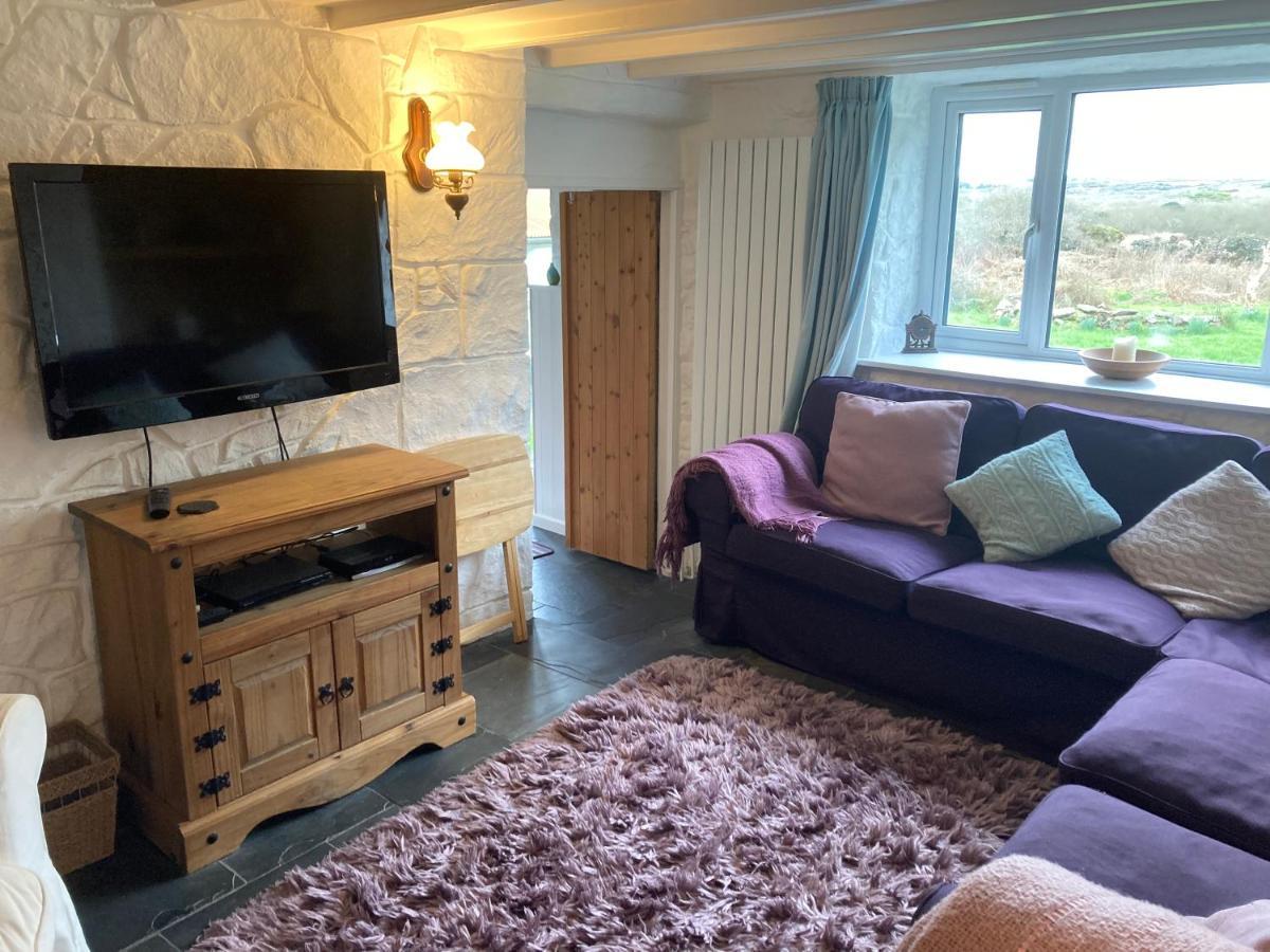 Higher Trenear Farm B&B Helston Extérieur photo