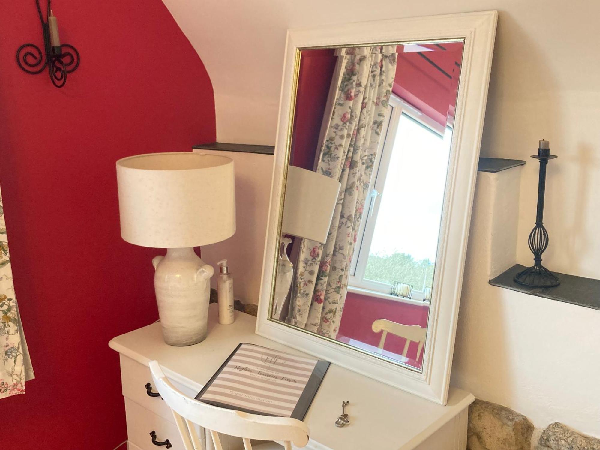 Higher Trenear Farm B&B Helston Chambre photo